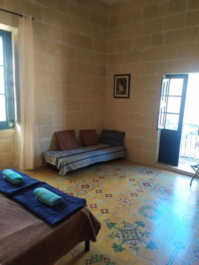 Farmhouse Tal Kaptan Kerċem Εξωτερικό φωτογραφία