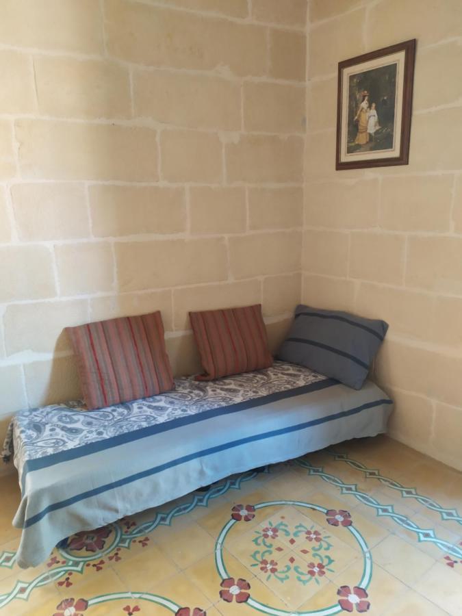 Farmhouse Tal Kaptan Kerċem Εξωτερικό φωτογραφία