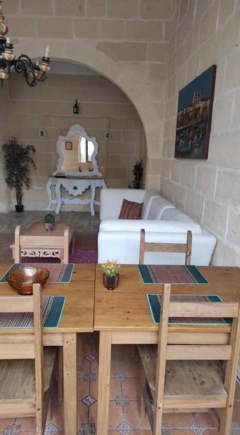 Farmhouse Tal Kaptan Kerċem Εξωτερικό φωτογραφία